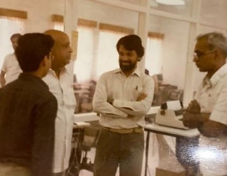 A photo of K. Radhakrishnan (centre) with T. N. Seshan, Secretary to Government of India, taken in 1987